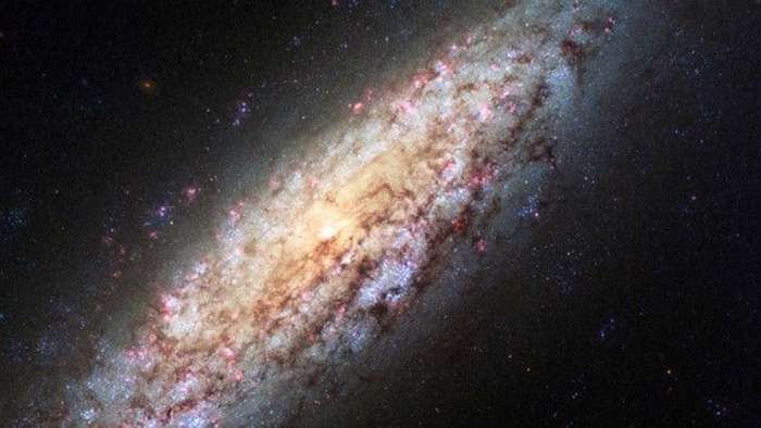 151214121157_galaxy_624x351_nasa_nocredit