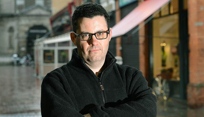 Adrian McKinty edebiyat roman