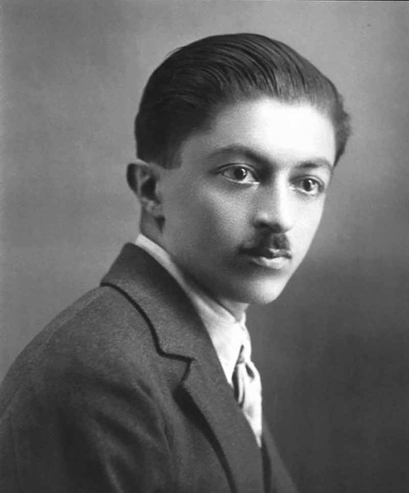 sadık hidayet