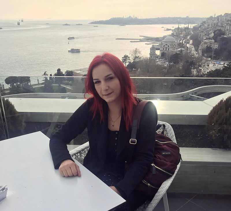 zehra çelenk