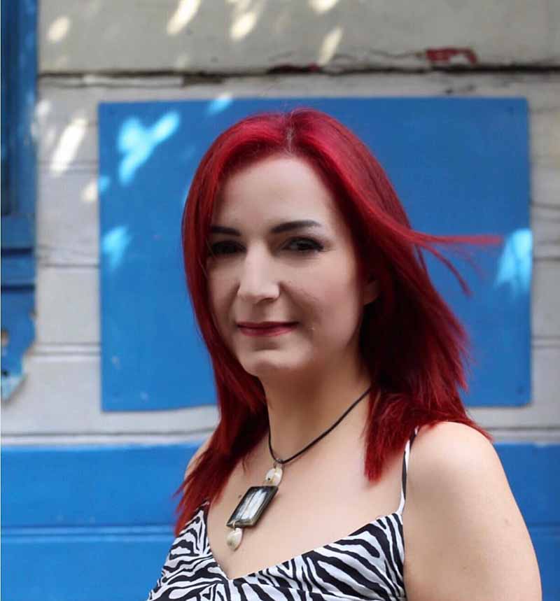 zehra çelenk