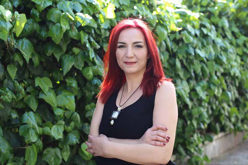 zehra çelenk