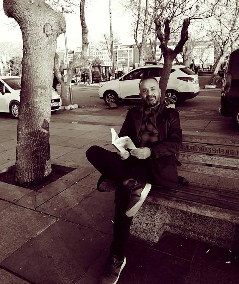 kadir ışık herkesten uzakta