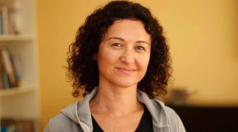 gönül kıvılcım küçük umutlar